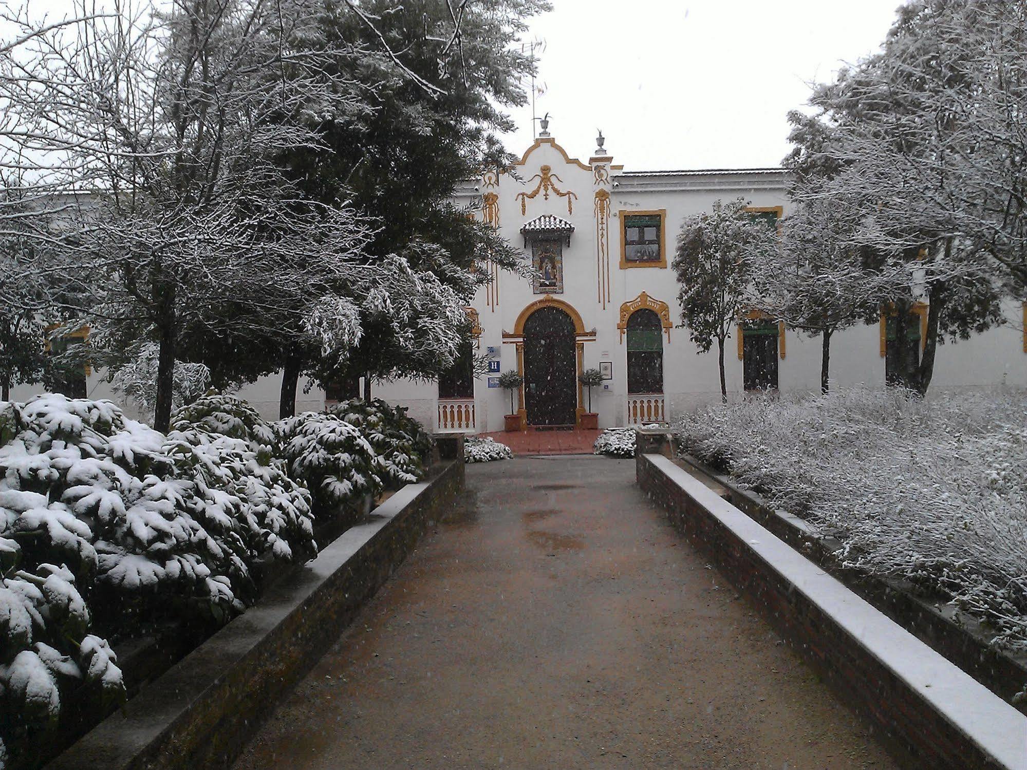 Hotel Balneario El Raposo Puebla de Sancho Perez Екстер'єр фото