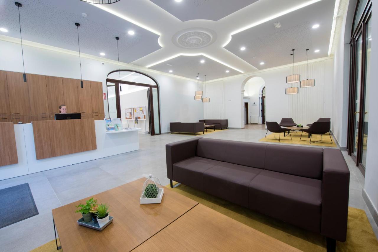 Hotel Balneario El Raposo Puebla de Sancho Perez Екстер'єр фото